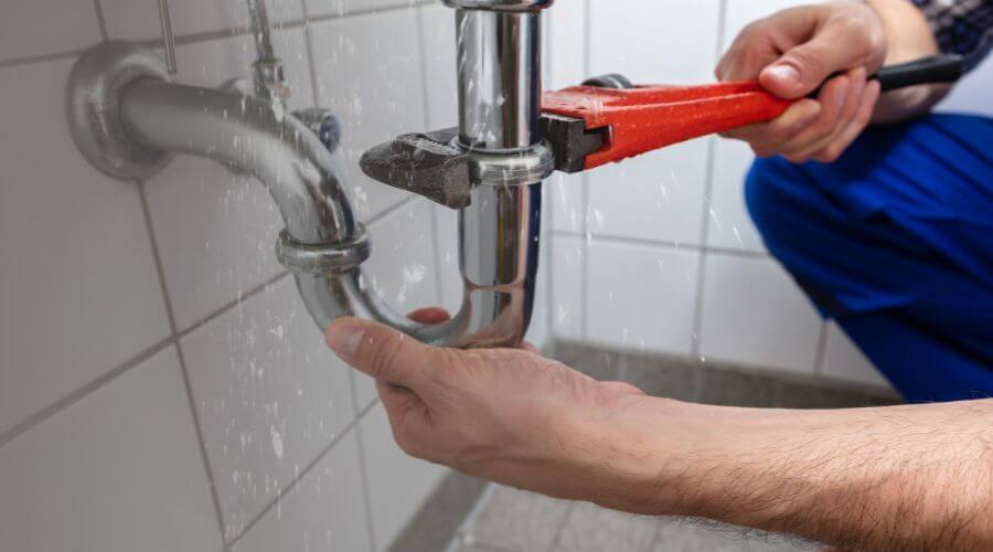 Indoor tankless water heater installation in Rueter, MO